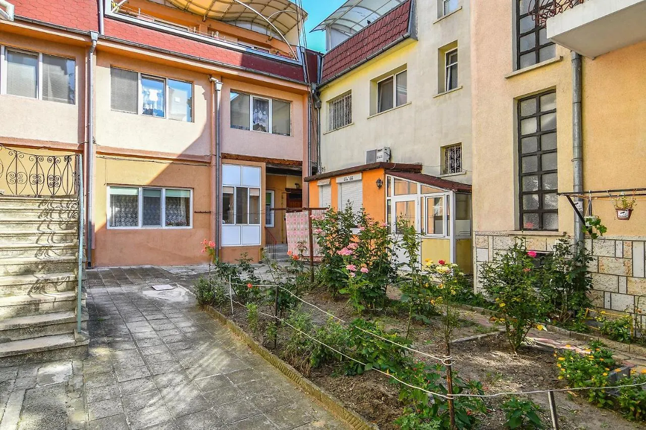 Budget Studio For 2 Nearby City Center Varna Bulgaria
